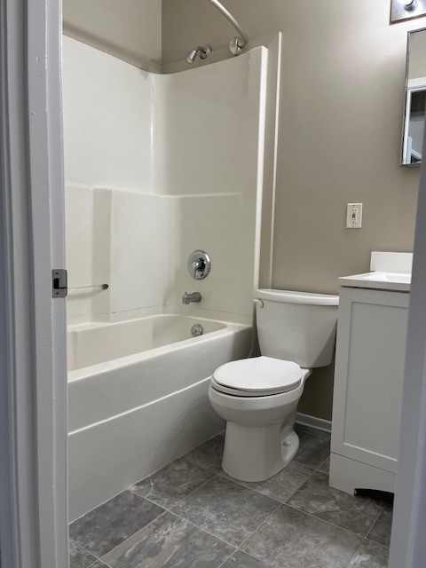 Spacious Bright 1 Bedroom Avalon Area